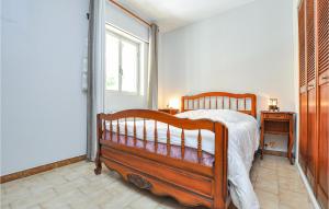 Nice Apartment In Six-Fours-Les-Plages