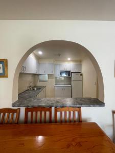 El Lago Waters Hotel