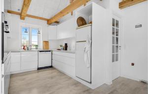 3 Bedroom Beautiful Home In Havndal