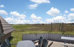 5 Bedroom Stunning Home In Hvide Sande