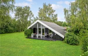 2 Bedroom Awesome Home In Nakskov - 3hvězdičkové hotely ve městě Nakskov