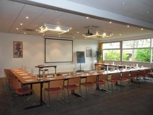 Hotels Novotel Amiens Pole Jules Verne : photos des chambres