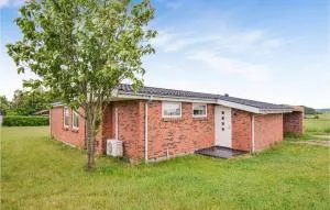 Gorgeous Home In Egå With Wifi - Åstrup