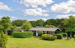 Gorgeous Home In Farsø With Kitchen - Sundsøre