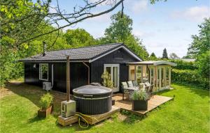 2 Bedroom Awesome Home In Farsø