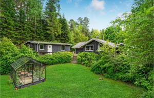 3 Bedroom Beautiful Home In Ebeltoft