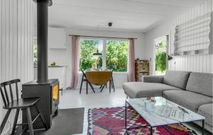 1 Bedroom Nice Home In Eskebjerg