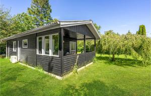 1 Bedroom Nice Home In Eskebjerg