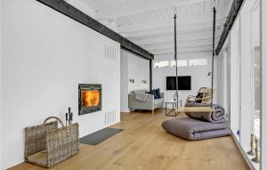 Stunning Home In Vejby With Wifi