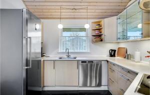 Cozy Home In Slagelse With Kitchen