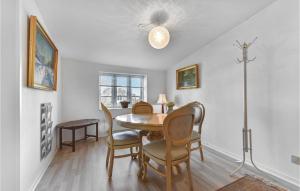 Gorgeous Home In Højer With Wifi