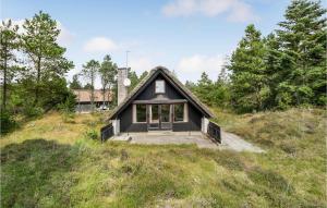 Two-Bedroom Holiday Home In Blavand
