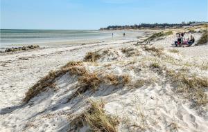 Gorgeous Home In Glesborg With Kitchen