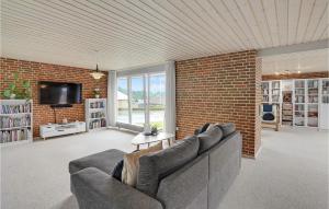 Stunning Home In Kruså With Wifi