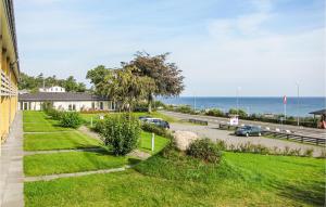 Awesome Apartment In Allinge