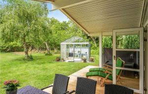 Three-Bedroom Holiday Home In Humble