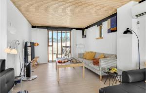 3 Bedroom Cozy Home In Frørup