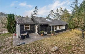 3 Bedroom Cozy Home In Silkeborg