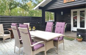 Two-Bedroom Holiday Home In Ansager