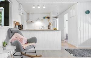 Amazing Home In Aakirkeby