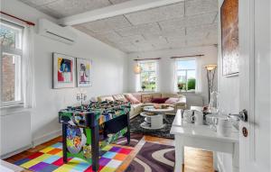 Stunning Home In Tranekær With Wifi