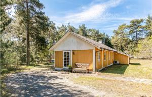 3 Bedroom Gorgeous Home In Aakirkeby