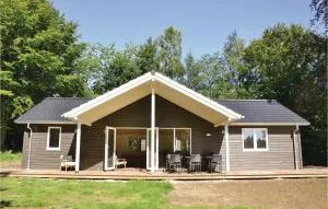 Three-Bedroom Holiday Home In Tikob - Humlebæk