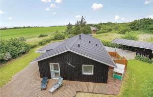 Cozy Home In Vinderup With House Sea View