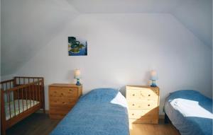 Maisons de vacances Beautiful home in Saint Michel en Greve with 3 Bedrooms and WiFi : photos des chambres