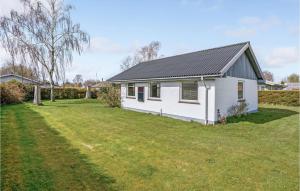 Beautiful Home In Hejls With Wifi