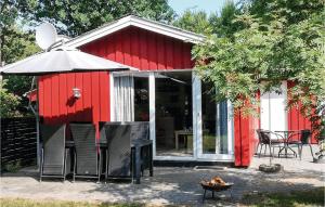 Three-Bedroom Holiday Home In Strandby