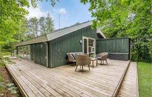 Beautiful Home In Glesborg With Sauna