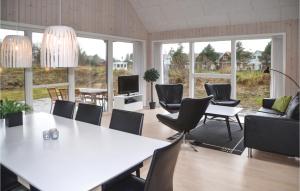 Three-Bedroom Holiday Home In Blavand
