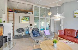 Cozy Home In Juelsminde With Wifi