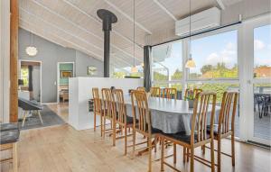 Cozy Home In Juelsminde With Wifi