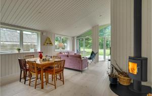 Beautiful Home In Højby With Wifi