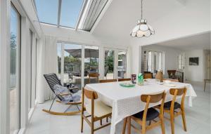 4 Bedroom Beach Front Home In Sydals