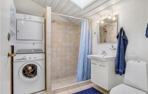 Lovely Apartment In Allinge With Wifi