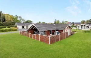 Holiday Home Pøt Strandby Juelsminde Ds Ii - Sønderby