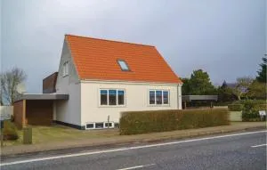 Three-Bedroom Holiday Home In Norre Nebel - Hennebjerg