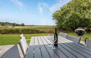 Nice Home In Gørlev With House Sea View