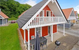 Nice Home In Gråsten With Wifi