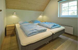 Stunning Home In Væggerløse With Sauna