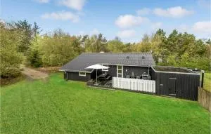 Lovely Home In Ringkøbing With Kitchen - Halkær