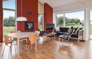 Two-Bedroom Holiday Home In Tranekar