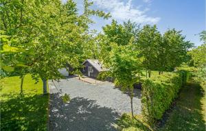 3 Bedroom Cozy Home In Højslev