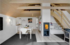 Four-Bedroom Holiday Home In Norre Nebel