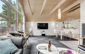 Four-Bedroom Holiday Home In Norre Nebel