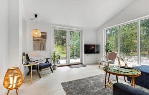 3 Bedroom Gorgeous Home In Nexø