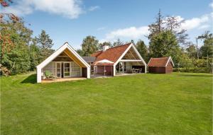 Two-Bedroom Holiday Home In Humble